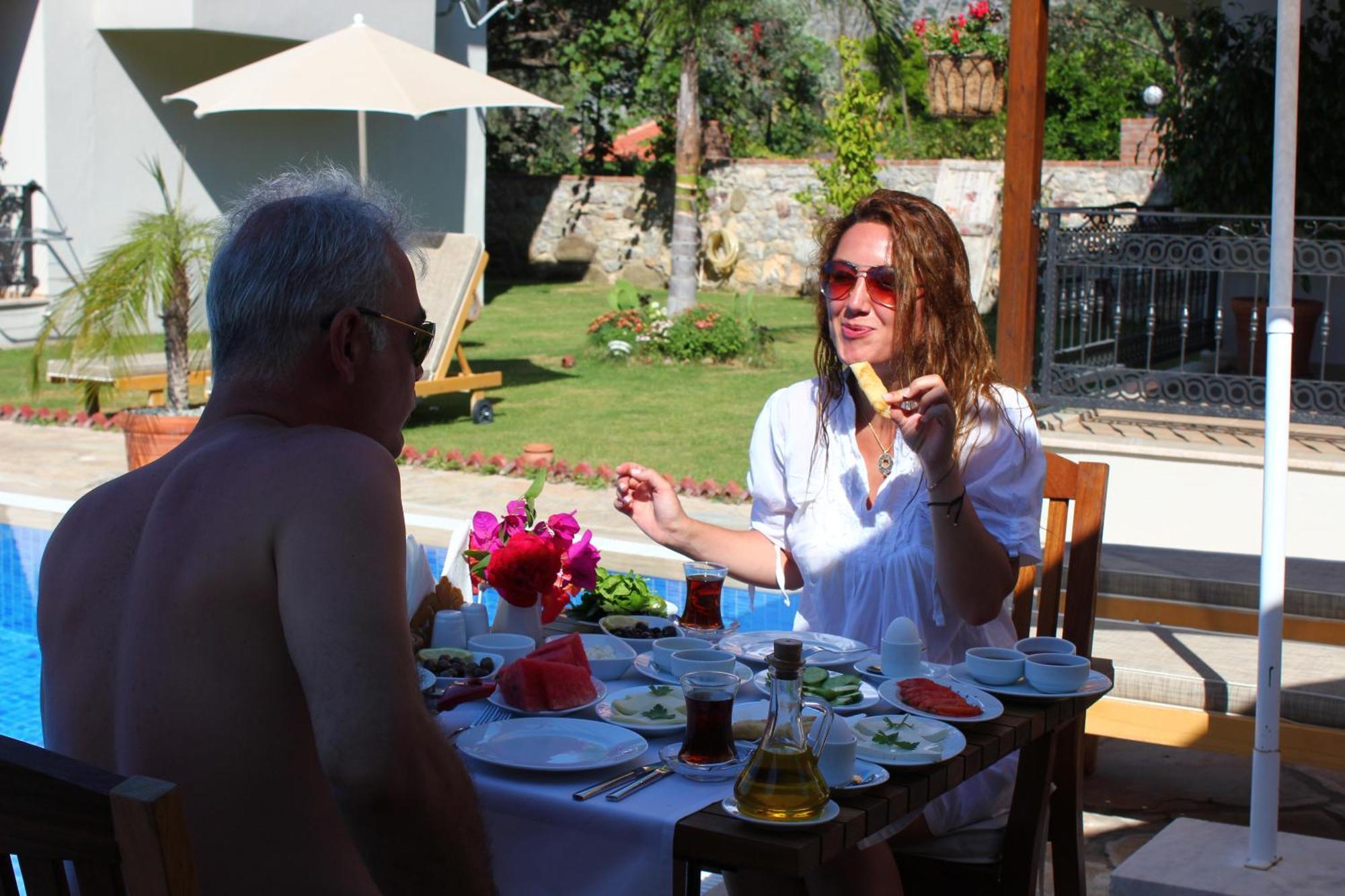 Mavi Deniz Konuk Evi Selimiye  Luaran gambar